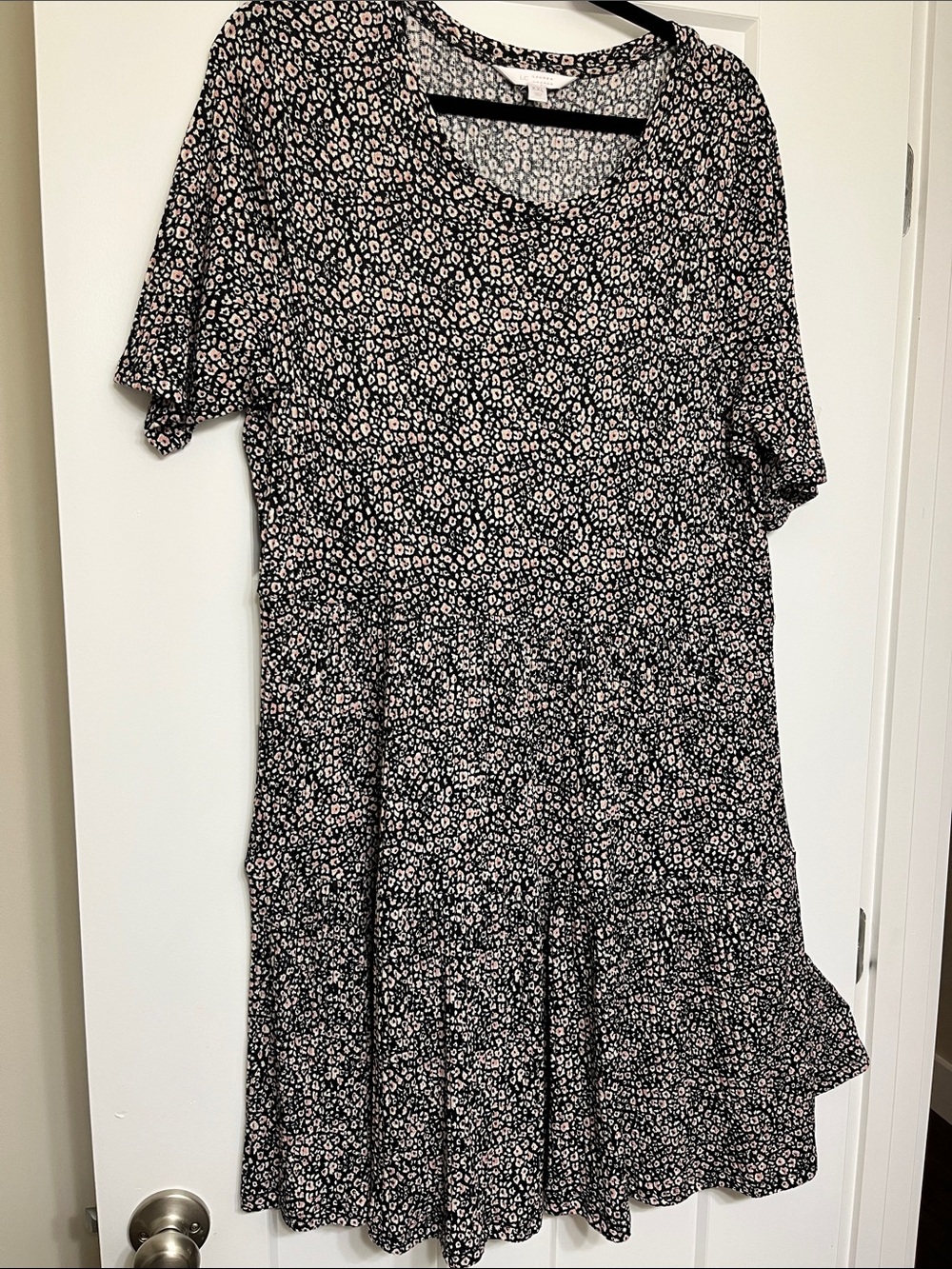Lauren Conrad Black Floral Short Sleeve Tiered Dress